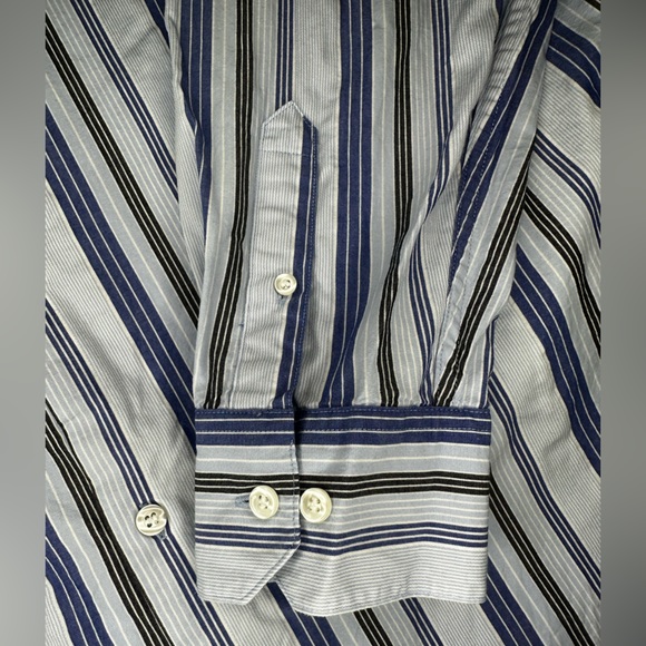 🔹Claiborne Striped Long sleeve Button down XLT - Picture 9 of 11